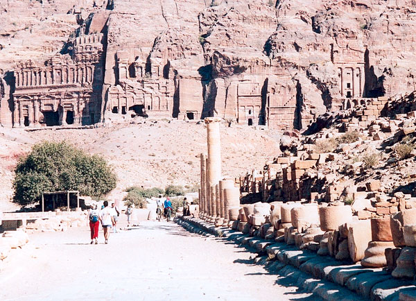 East Cliff, Petra